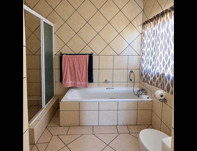 3 BEDROOM HOUSE FOR SALE IN VAN DER WESTHUIZEN